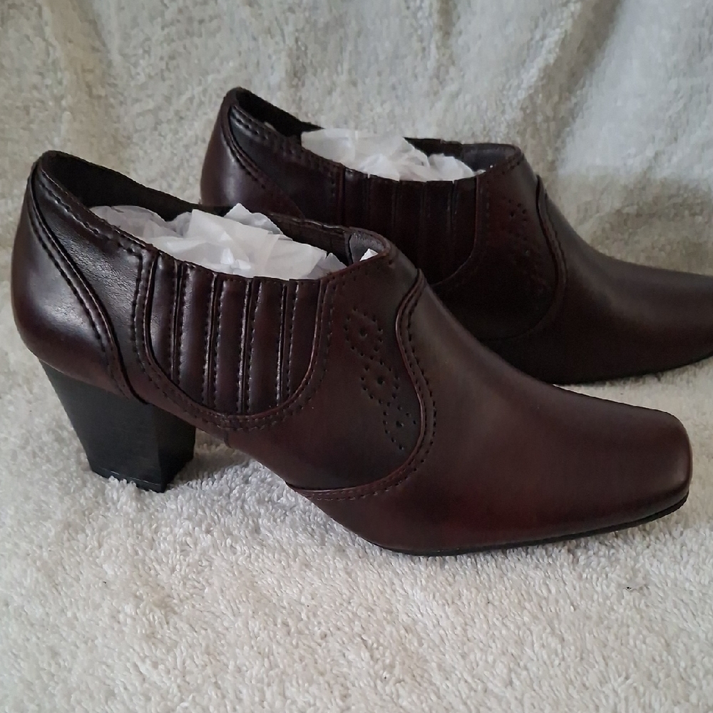 Life Stride Dark Brown Heeled Shoes